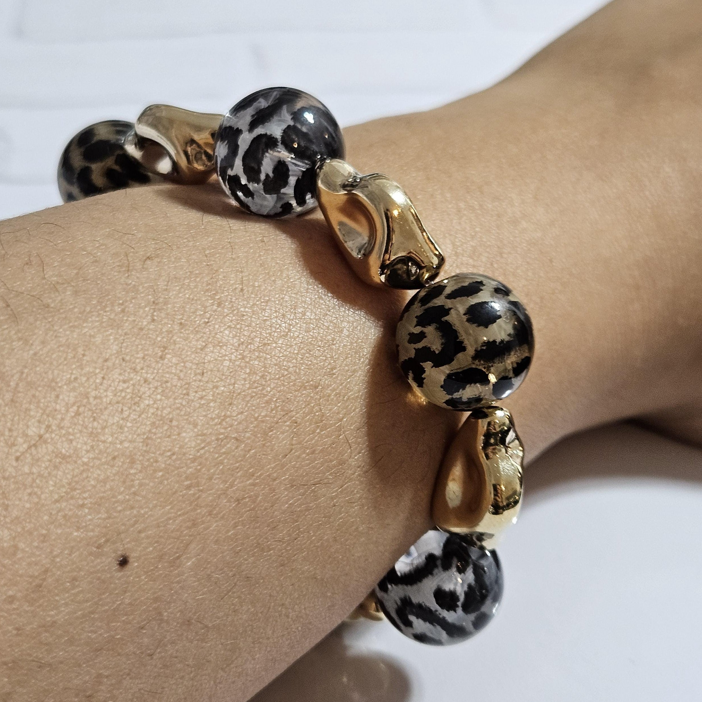 Handmade Cheetah Print Bracelet for Women – Chunky Elastic Beaded Bracelet with Gold Detail, UK Jewellery Gift