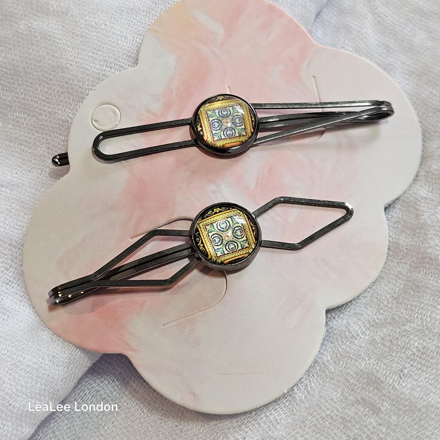 Black Bobby Pins Set of 2, Trendy Boho metal Hair Clips, Minimal Hair Accessories