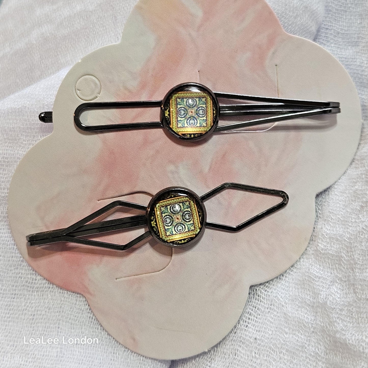 Black Bobby Pins Set of 2, Trendy Boho metal Hair Clips, Minimal Hair Accessories