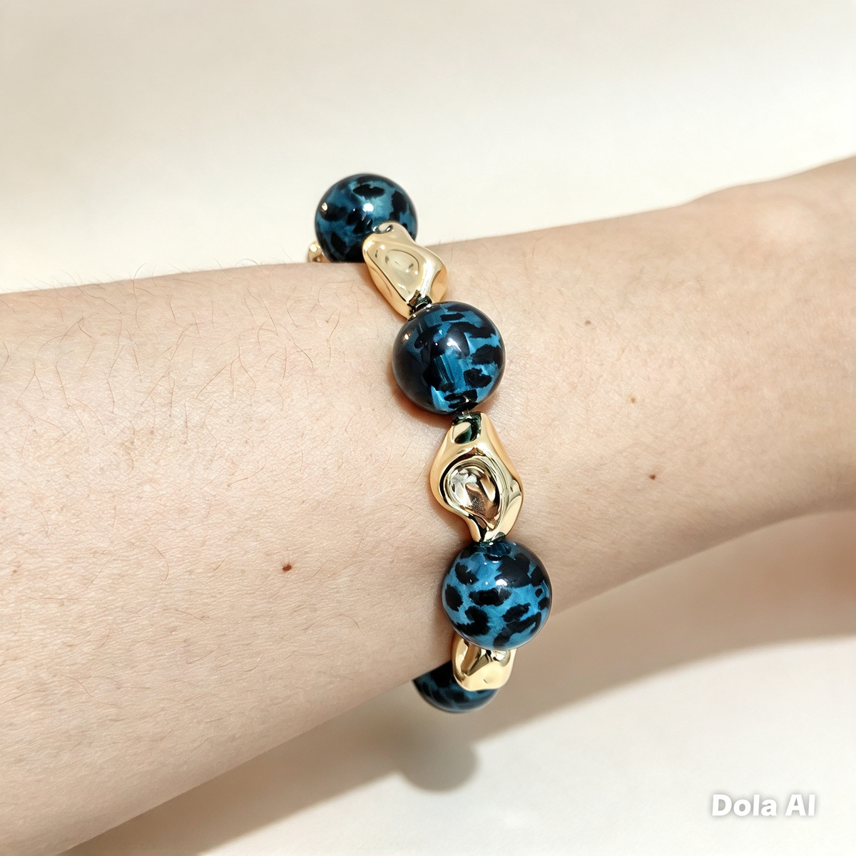 Handmade Cheetah Print Bracelet for Women – Chunky Elastic Beaded Bracelet with Gold Detail, UK Jewellery Gift