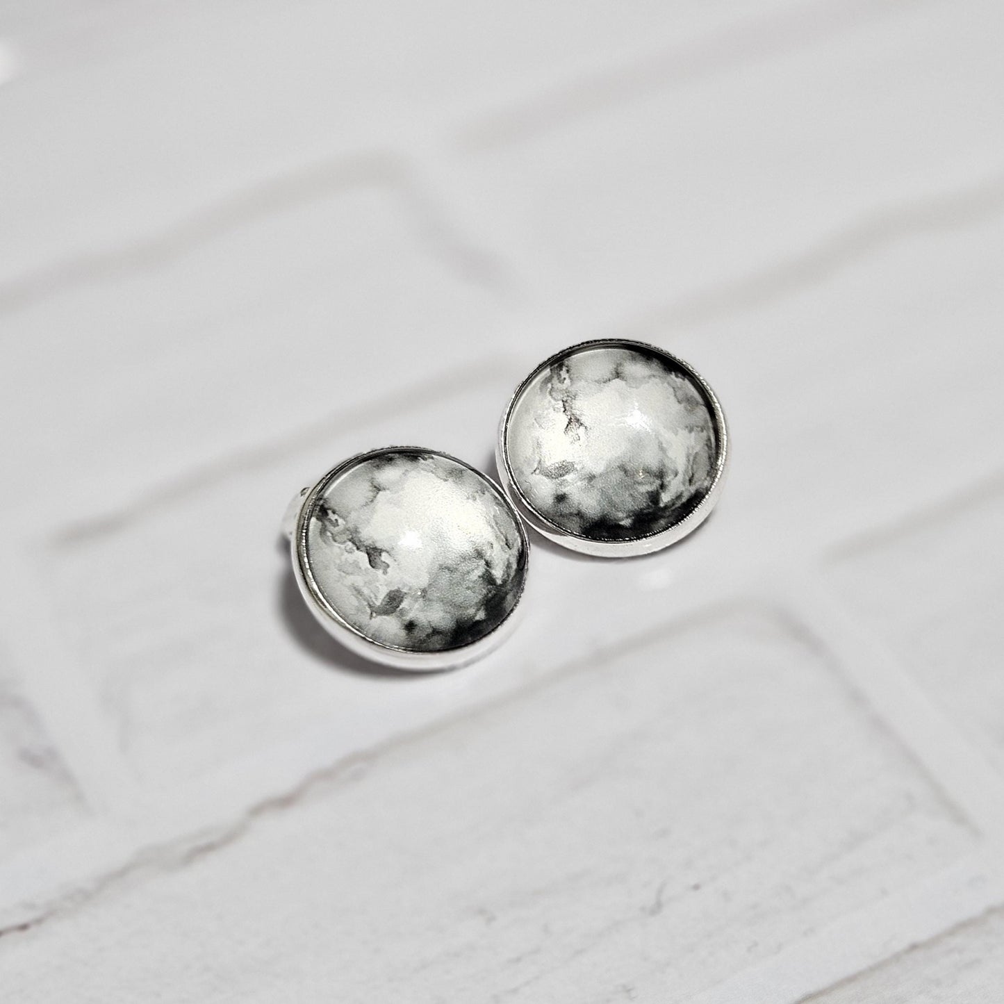 Smoke Design Clip-On Earrings – 16mm Cabochon | Non-Pierced | Hypoallergenic