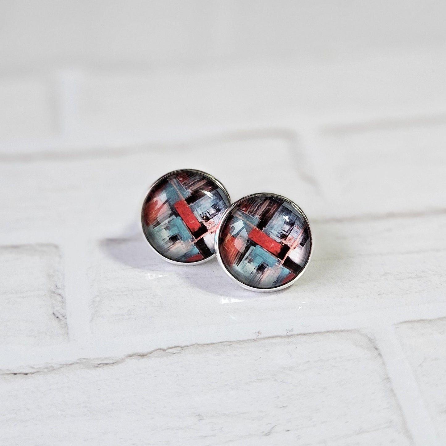 Red & Blue Abstract Paint Stroke Clip-On Earrings – 16mm Cabochon | Non-Pierced