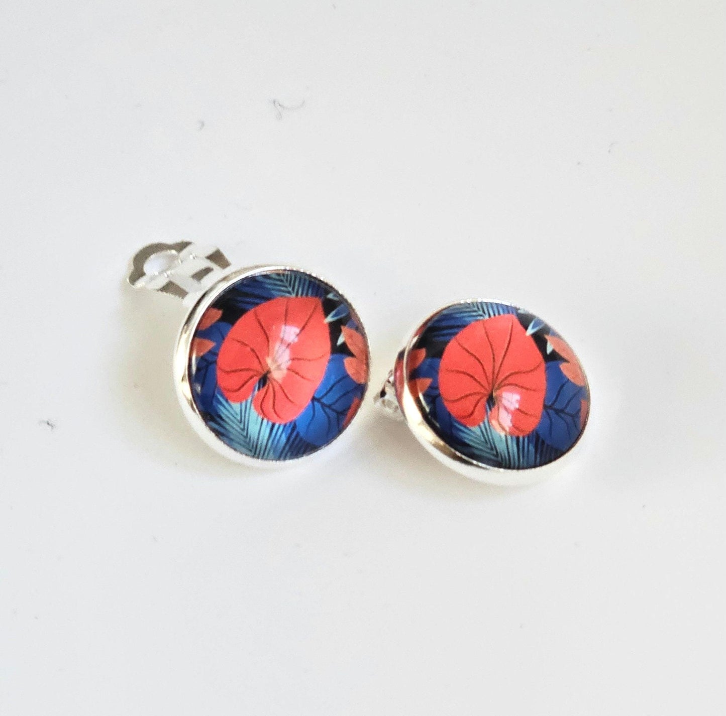 Red & Blue Floral Clip-On Earrings – 16mm Cabochon | Non-Pierced | Hypoallergenic