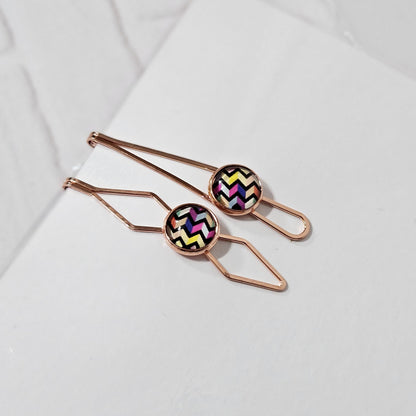 Trendy Bobby Pins Set, Patterned Bobby Pins Set of 2, Handmade Cabochon Clip