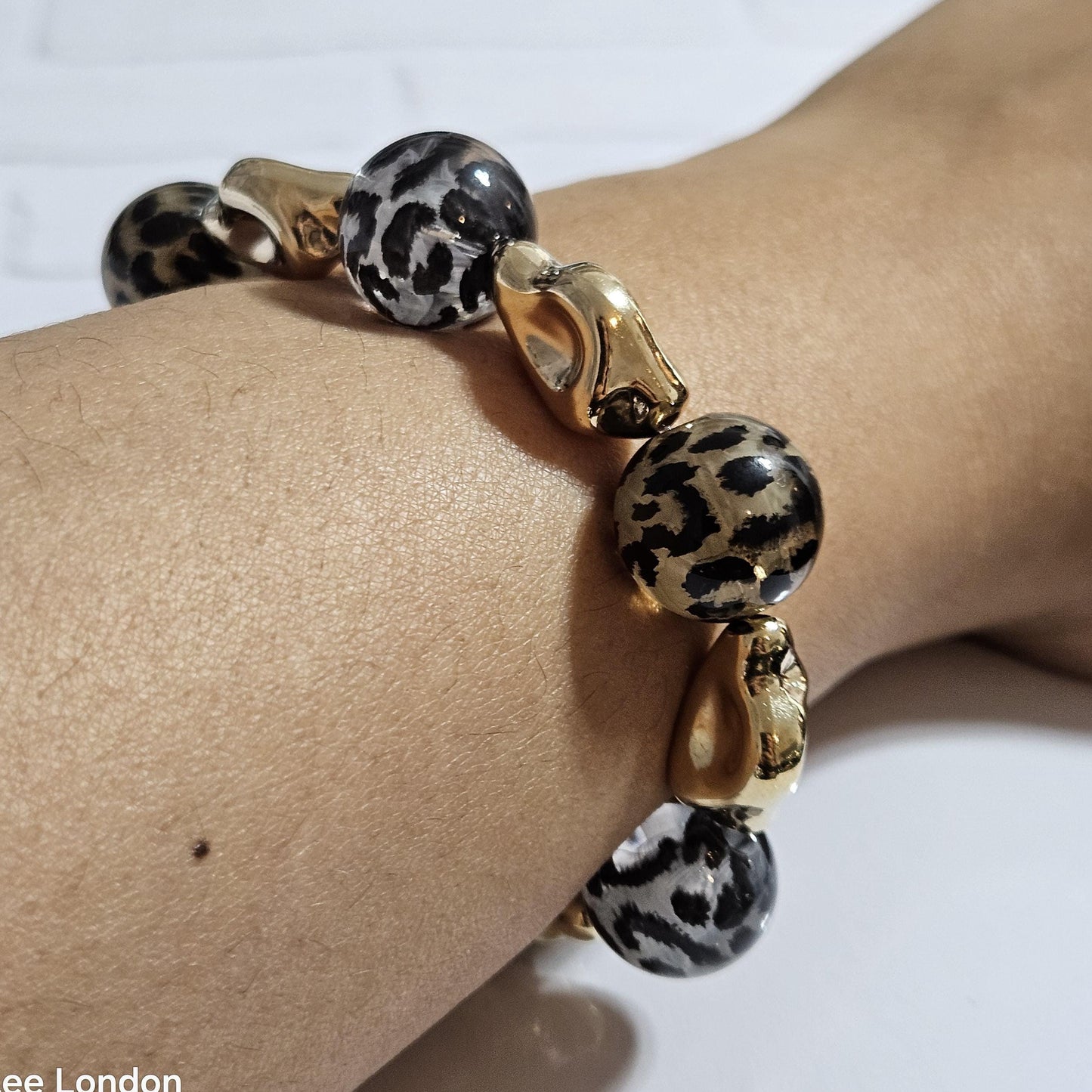 Handmade Cheetah Print Bracelet for Women – Chunky Elastic Beaded Bracelet with Gold Detail, UK Jewellery Gift