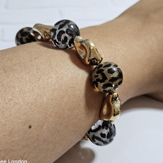 Handmade Cheetah Print Bracelet for Women – Chunky Elastic Beaded Bracelet with Gold Detail, UK Jewellery Gift