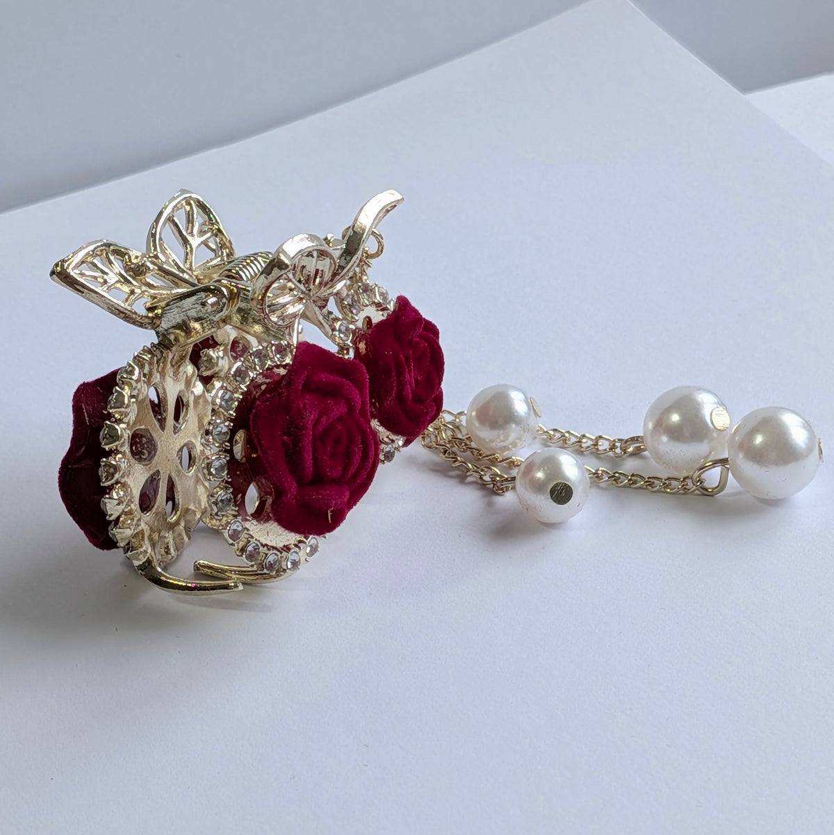 Cherry claw clip small